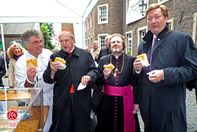 Raymund Hinkel, Kardinal Meisner, Missionale, Steinhaeuser, Elbers, 2009, Kneipenviertel, Düsseldorf